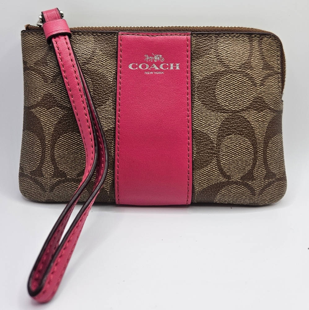 Coach Women's Leather Corner Zip Wristlet Pink/Brown